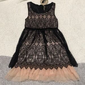 NWT- Blacksheep - S
